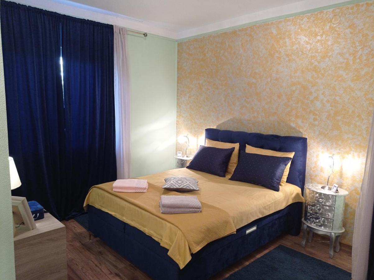 Villa Gregovica &T 2 Pola Esterno foto