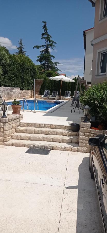 Villa Gregovica &T 2 Pola Esterno foto