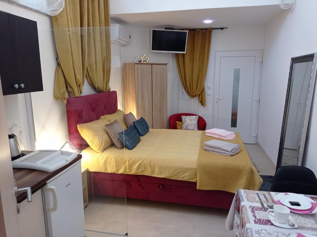 Villa Gregovica &T 2 Pola Esterno foto