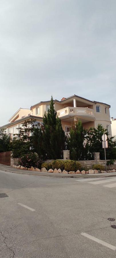 Villa Gregovica &T 2 Pola Esterno foto